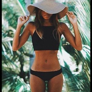 Cupshe bathing suit top